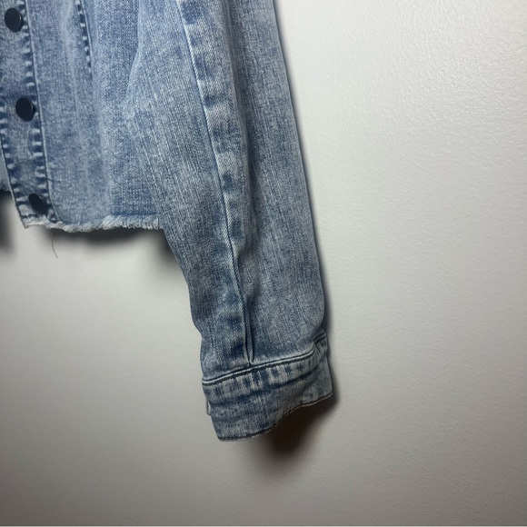Kut From The Kloth Kara Denim Distressed Jean Jacket Size Medium - Picture 5 of 11